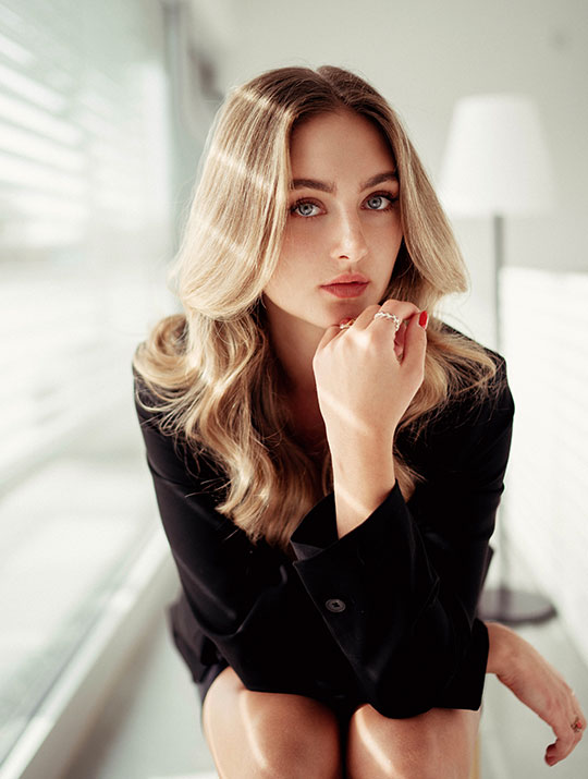 Helen Hold_3