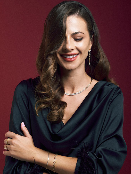 Neda V._23