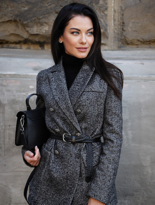 Olena P_53