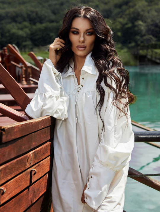 Olena P_57