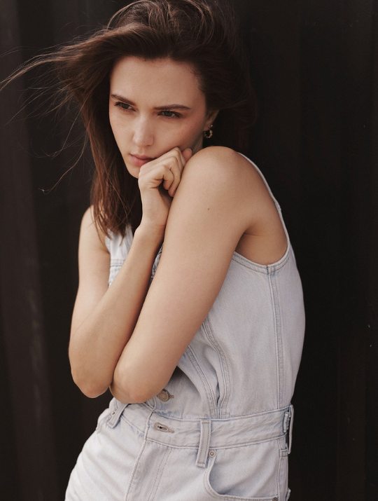 Valeria S_77