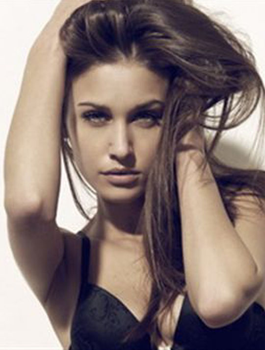 Zita G._29