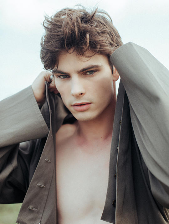 Alex Zanoza | Model Agency | Ice Modelmgmt.